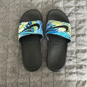 Women’s nike slides